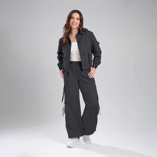 Women’s High-Street Utility Cargo Set – Cropped Multi-Pocket Combat Jacket & Wide-Leg Utility Trousers
