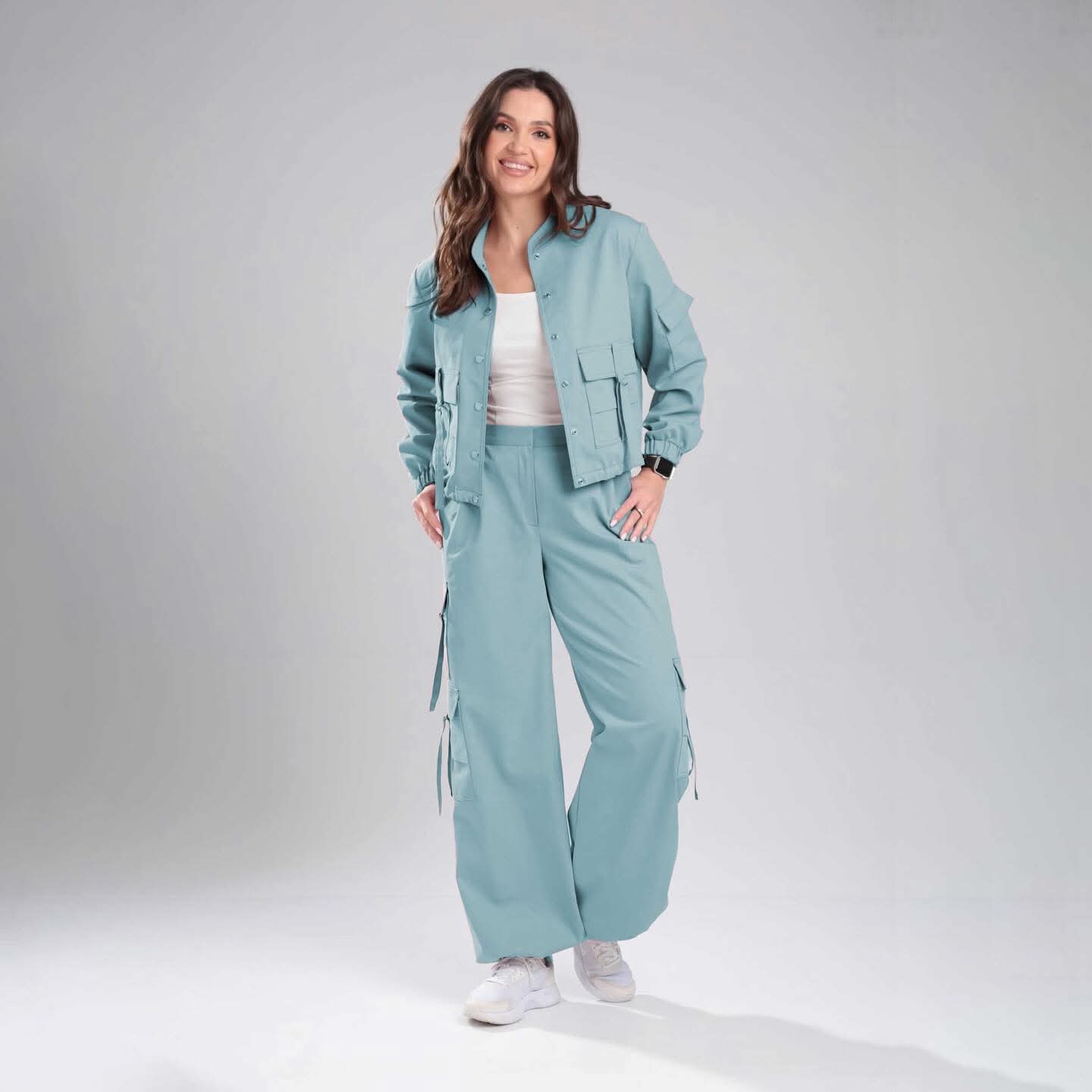 Women’s High-Street Utility Cargo Set – Cropped Multi-Pocket Combat Jacket & Wide-Leg Utility Trousers